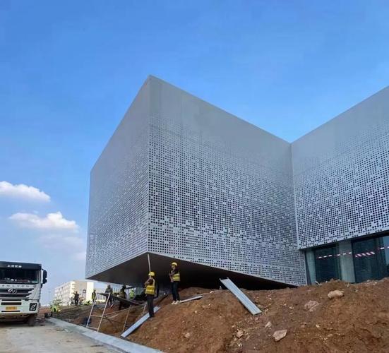 铝单板厂家直销公司_专业生产铝单板厂家_铝单板厂家