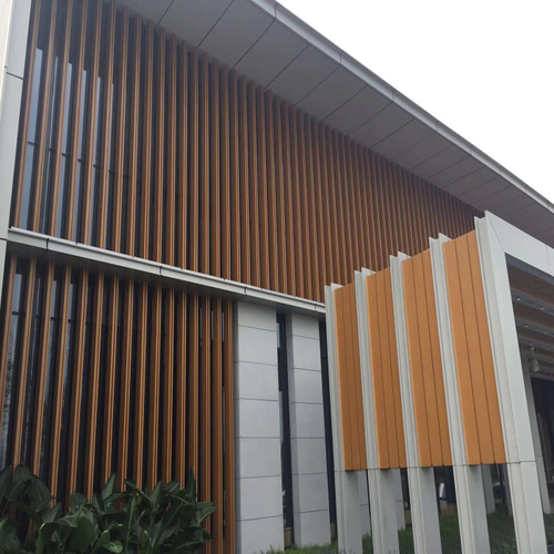 木纹氟碳铝单板_氟碳铝单板和普通铝单板_氟碳铝单板定制