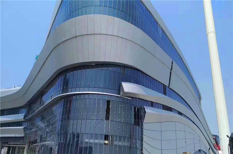 铝喷涂氟碳单板哑光还是亮光_铝单板喷氟碳漆_哑光氟碳喷涂铝单板