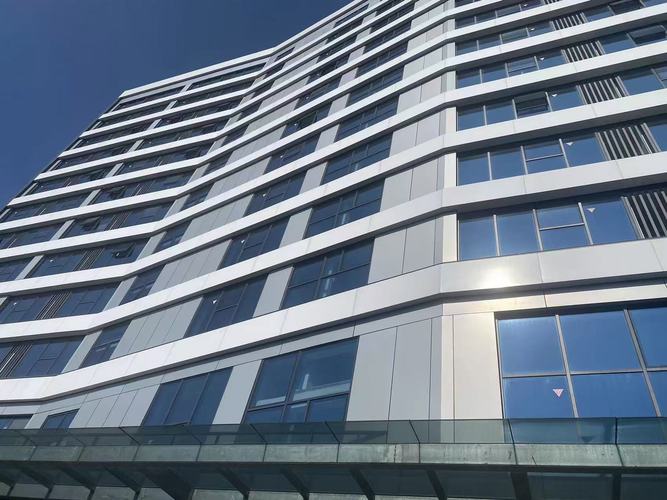 幕墙冲孔铝单板怎么选 牢记这3点不踩坑