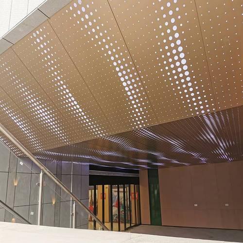 哑光氟碳喷涂铝单板_铝喷涂氟碳单板哑光还是亮光_铝单板氟碳漆喷涂工艺视频