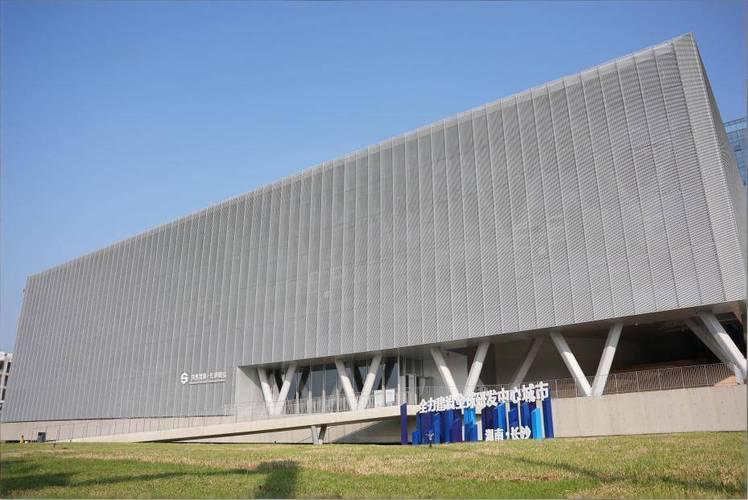 最新铝单板价格